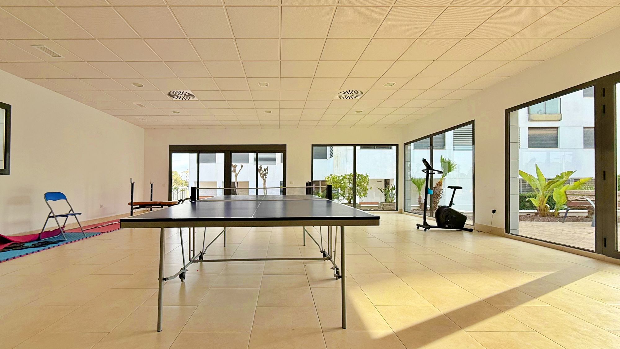 For sale - 2 Bedroom 2 Bathroom Penthouse Apartment in Villamartin - Campoamor  - Alicante