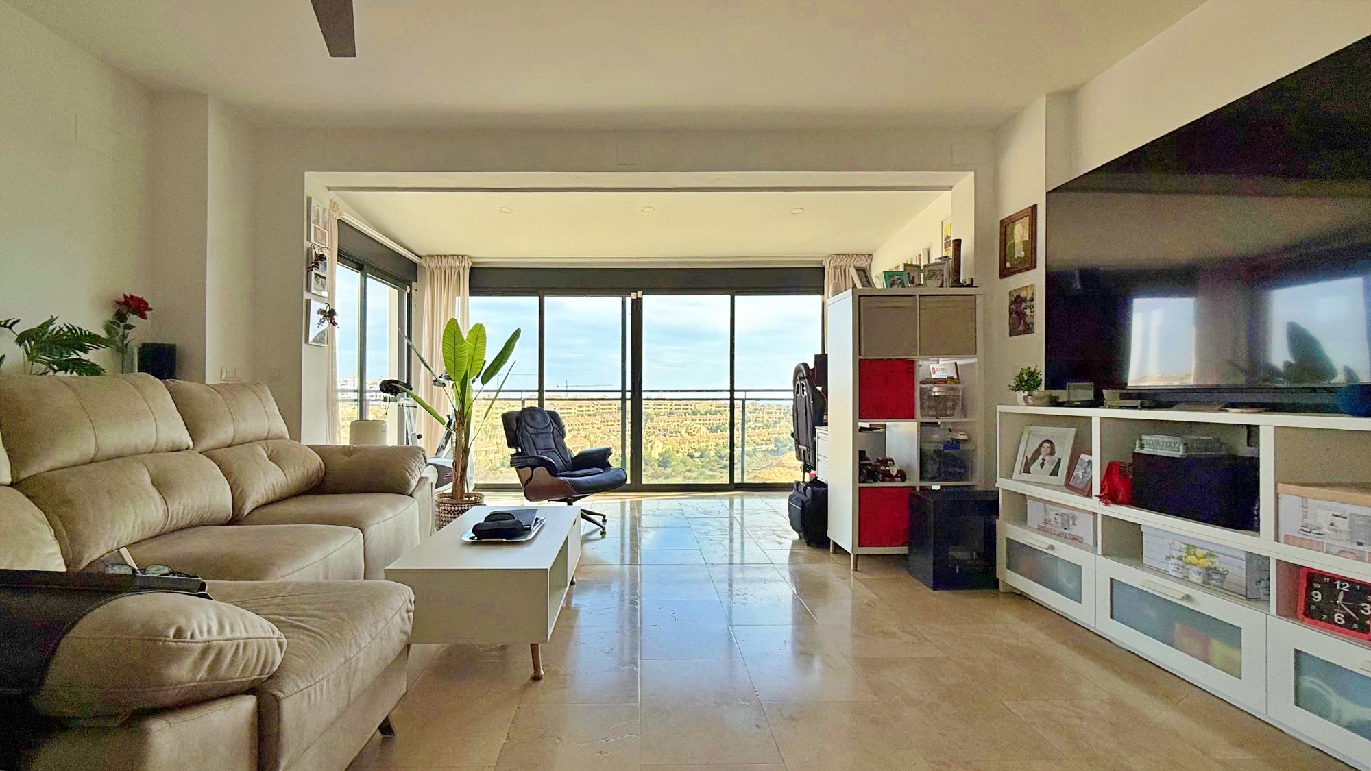 For sale - 2 Bedroom 2 Bathroom Penthouse Apartment in Villamartin - Campoamor  - Alicante