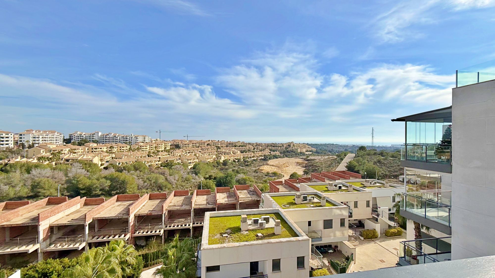 For sale - 2 Bedroom 2 Bathroom Penthouse Apartment in Villamartin - Campoamor  - Alicante