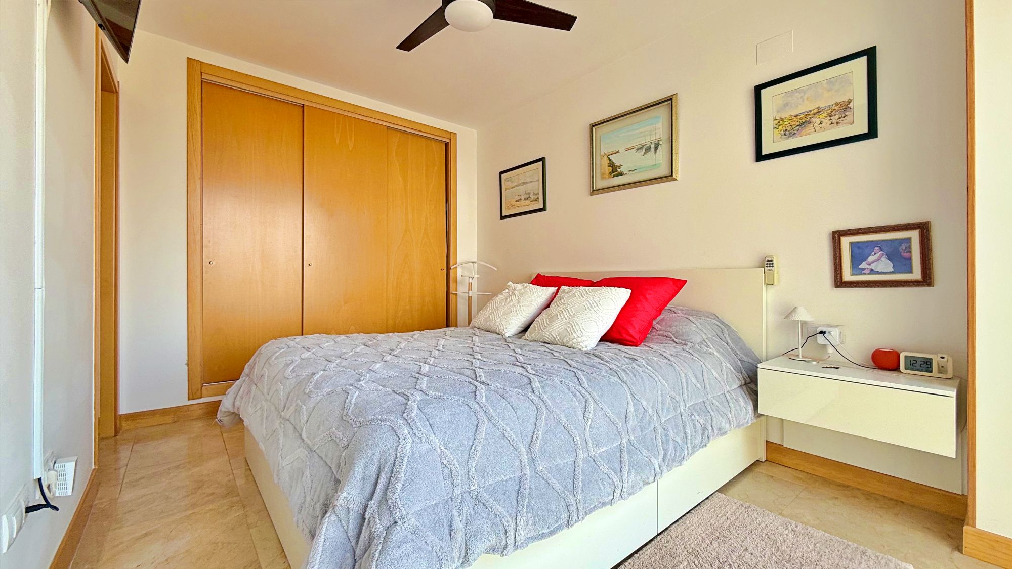 For sale - 2 Bedroom 2 Bathroom Penthouse Apartment in Villamartin - Campoamor  - Alicante