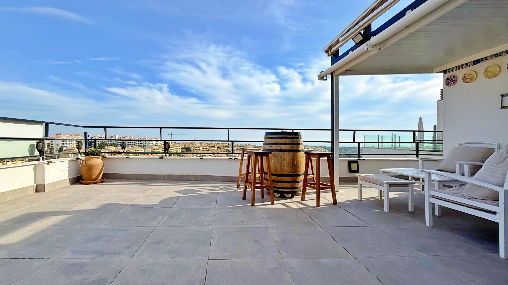 For sale - 2 Bedroom 2 Bathroom Penthouse Apartment in Villamartin - Campoamor  - Alicante
