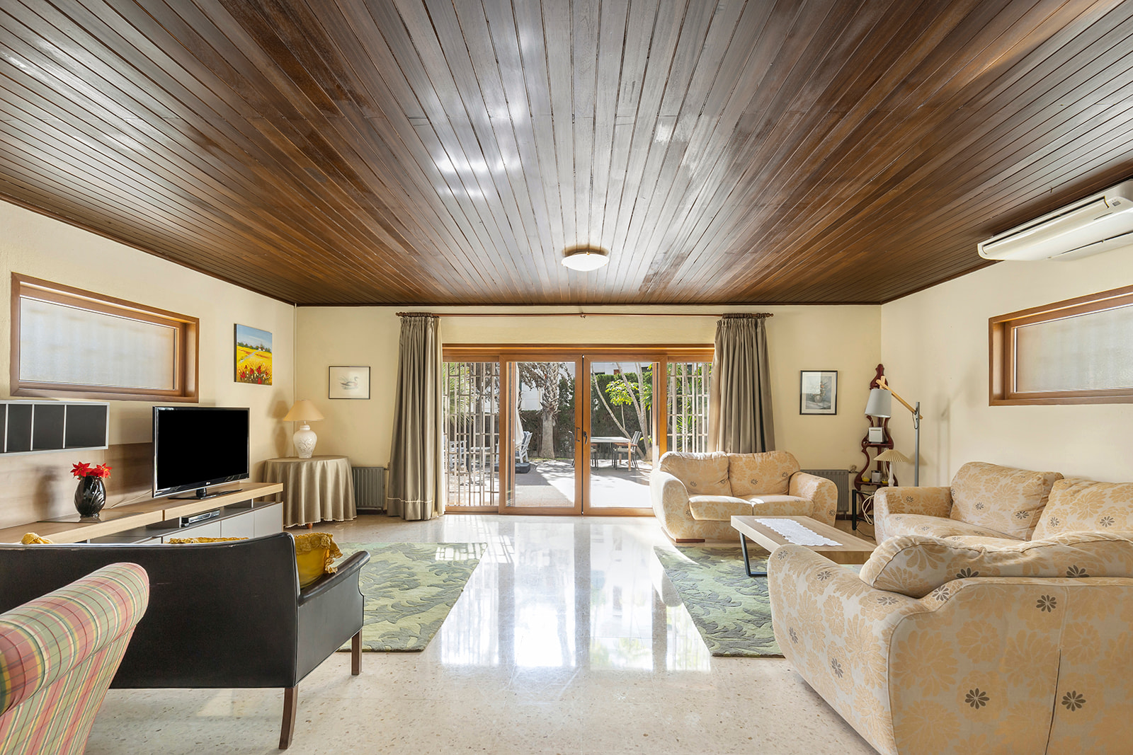 For sale - 5 Bedroom 3 Bathroom Villa in Orihuela Costa - Las Filipinas  - Alicante