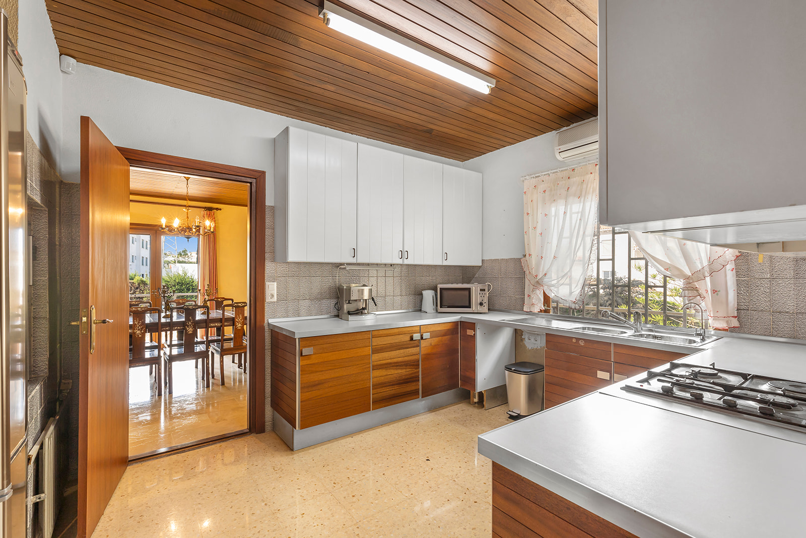 For sale - 5 Bedroom 3 Bathroom Villa in Orihuela Costa - Las Filipinas  - Alicante