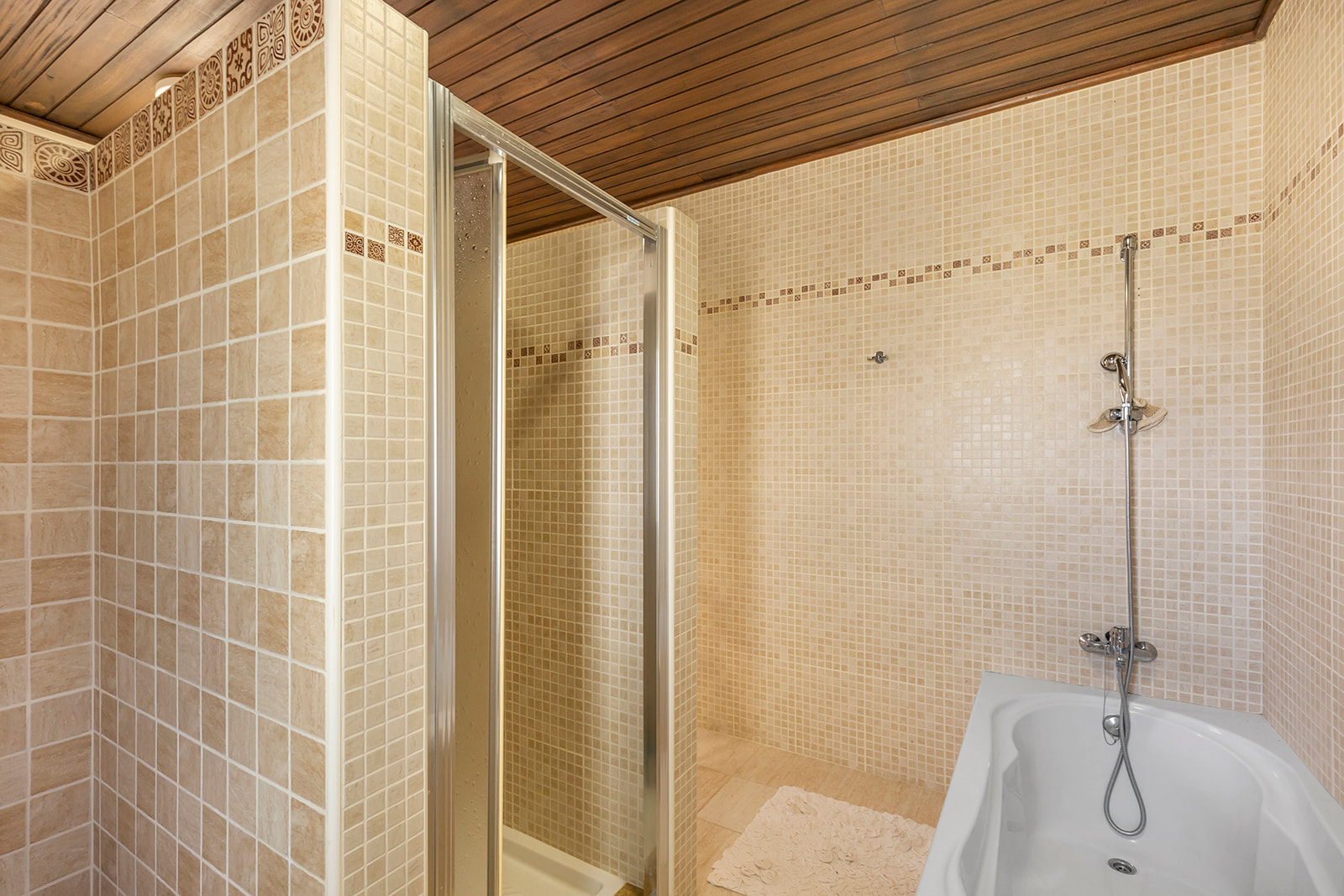 For sale - 5 Bedroom 3 Bathroom Villa in Orihuela Costa - Las Filipinas  - Alicante