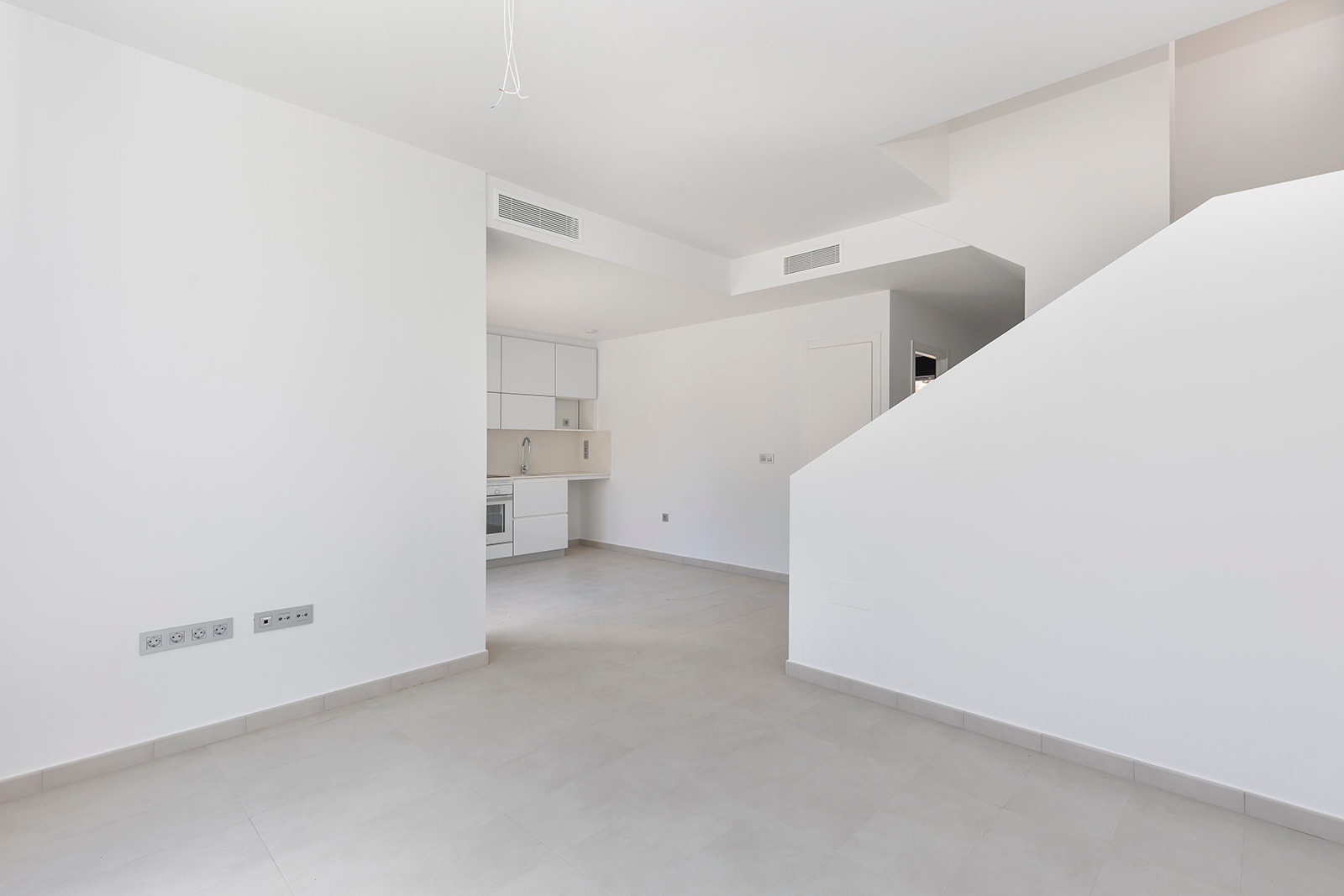 For sale - 3 Bedroom 2 Bathroom Villa in Villamartin - Orihuela Costa  - Alicante
