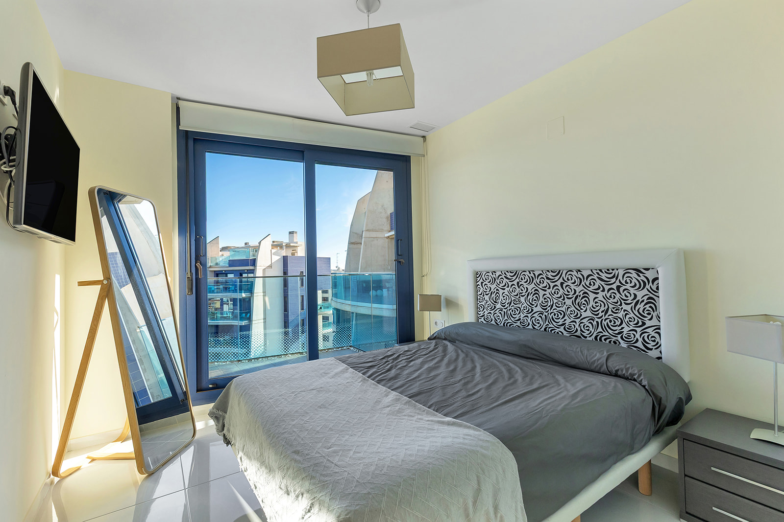 For sale - 2 Bedroom 2 Bathroom Penthouse in Torrevieja - Punta Prima  - Alicante