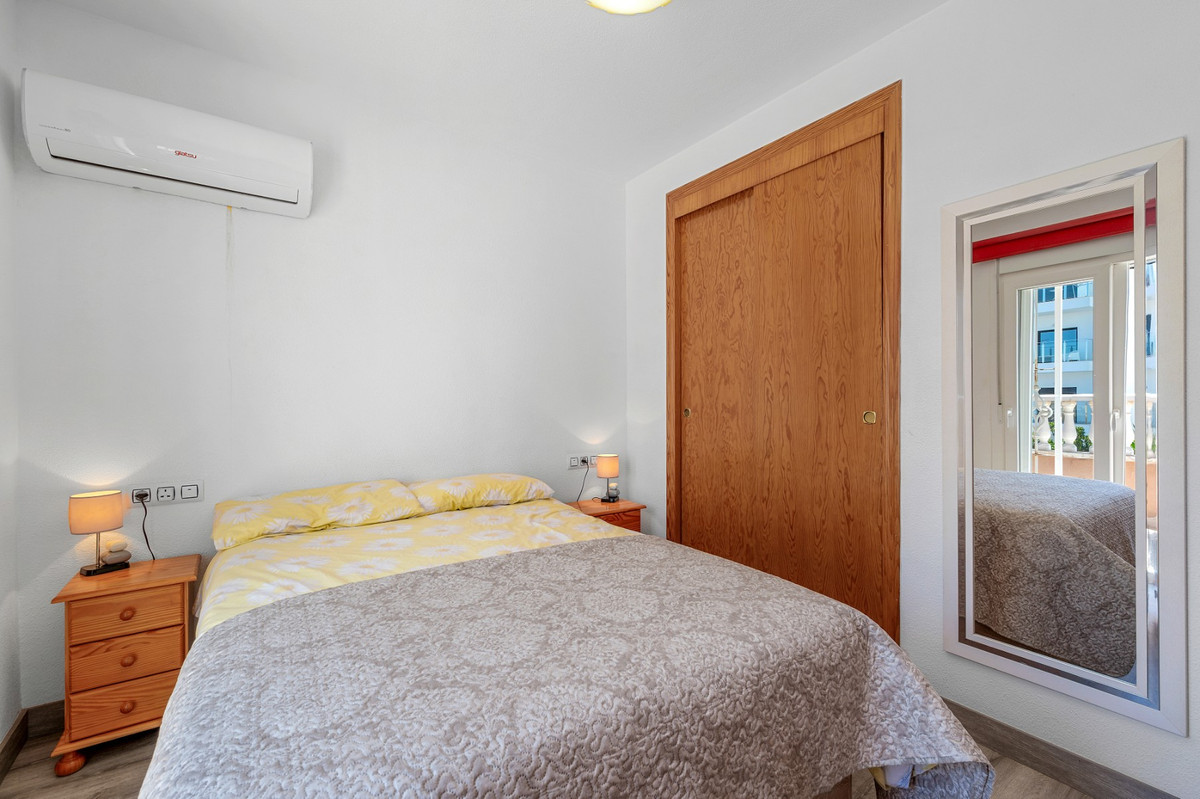For sale - 3 Bedroom 2 Bathroom Townhouse in La Zenia - La Zenia  - Alicante