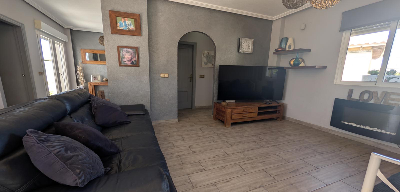 For sale - 4 Bedroom 3 Bathroom Villa in La Zenia - Costa Blanca  - Alicante