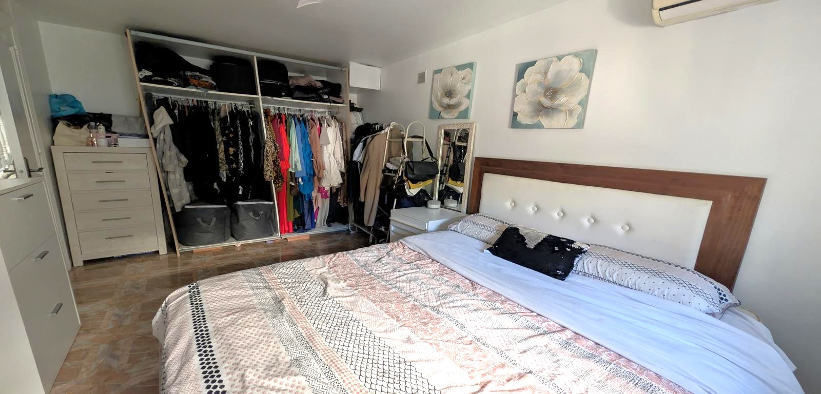 For sale - 4 Bedroom 3 Bathroom Villa in La Zenia - Costa Blanca  - Alicante