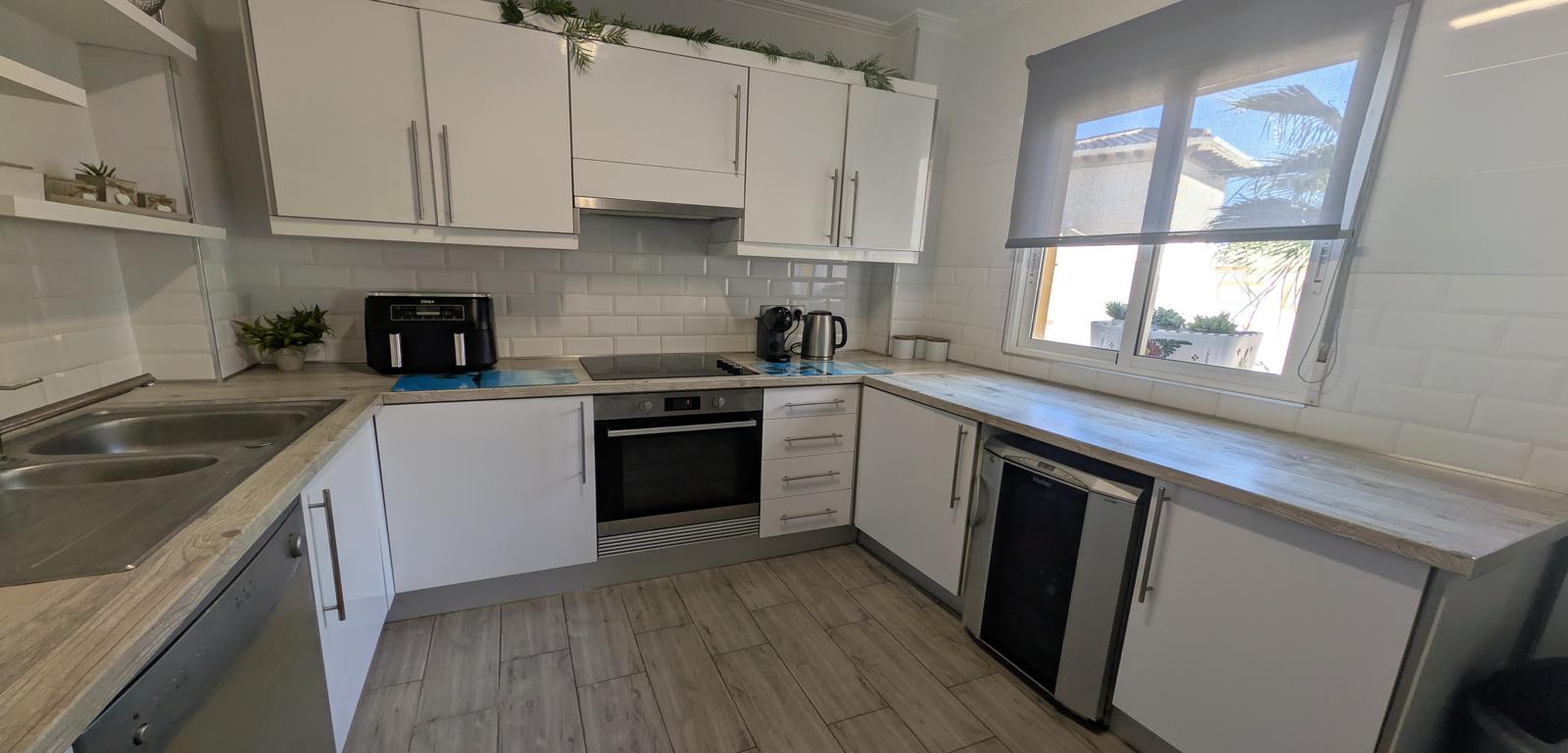 For sale - 4 Bedroom 3 Bathroom Villa in La Zenia - Costa Blanca  - Alicante