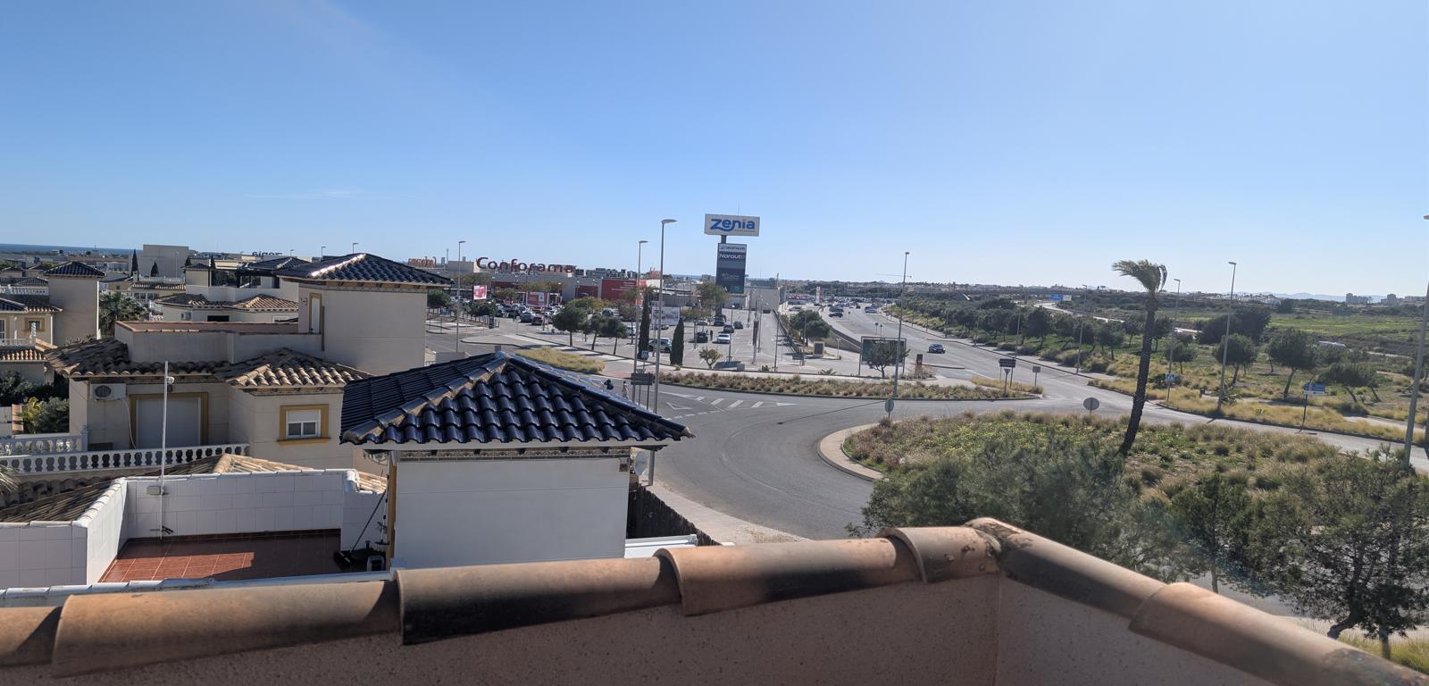 For sale - 4 Bedroom 3 Bathroom Villa in La Zenia - Costa Blanca  - Alicante