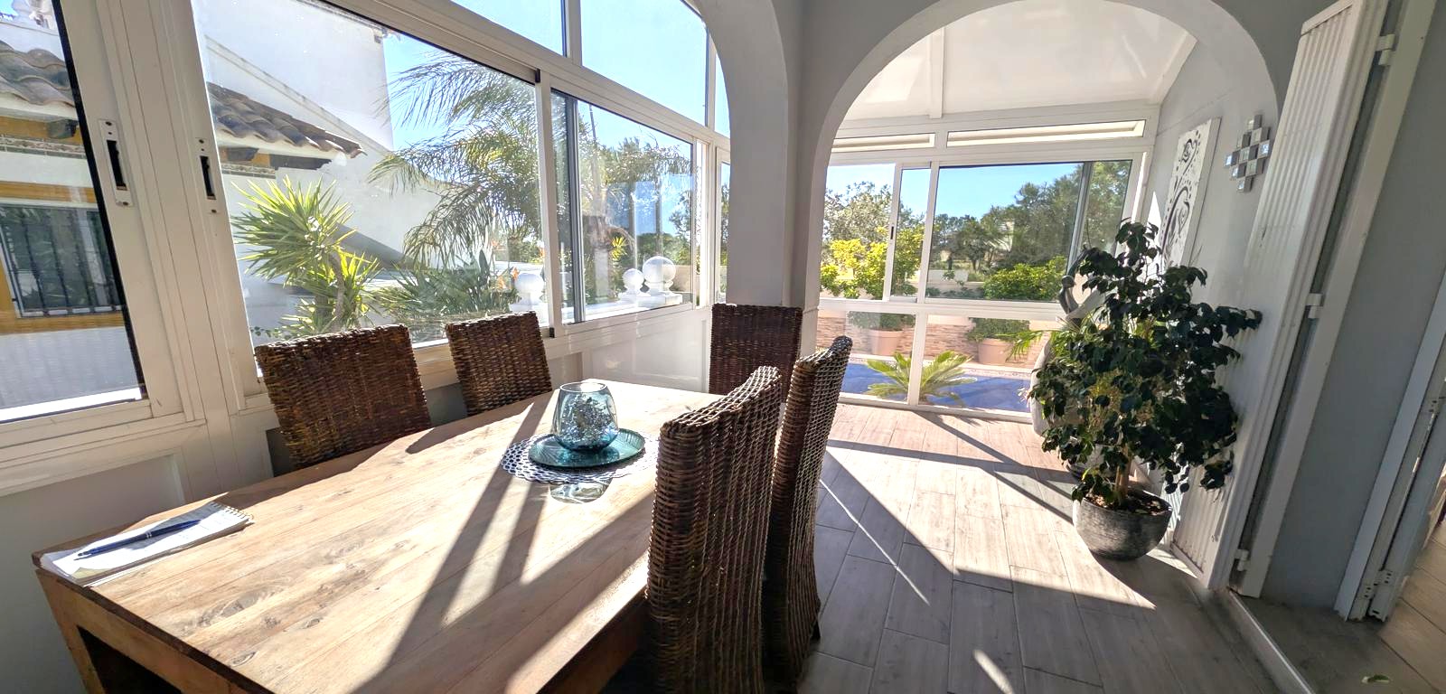 For sale - 4 Bedroom 3 Bathroom Villa in La Zenia - Costa Blanca  - Alicante