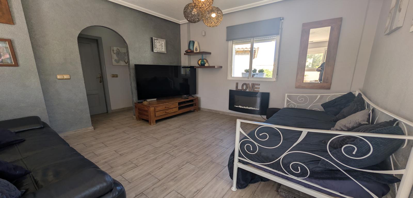 For sale - 4 Bedroom 3 Bathroom Villa in La Zenia - Costa Blanca  - Alicante