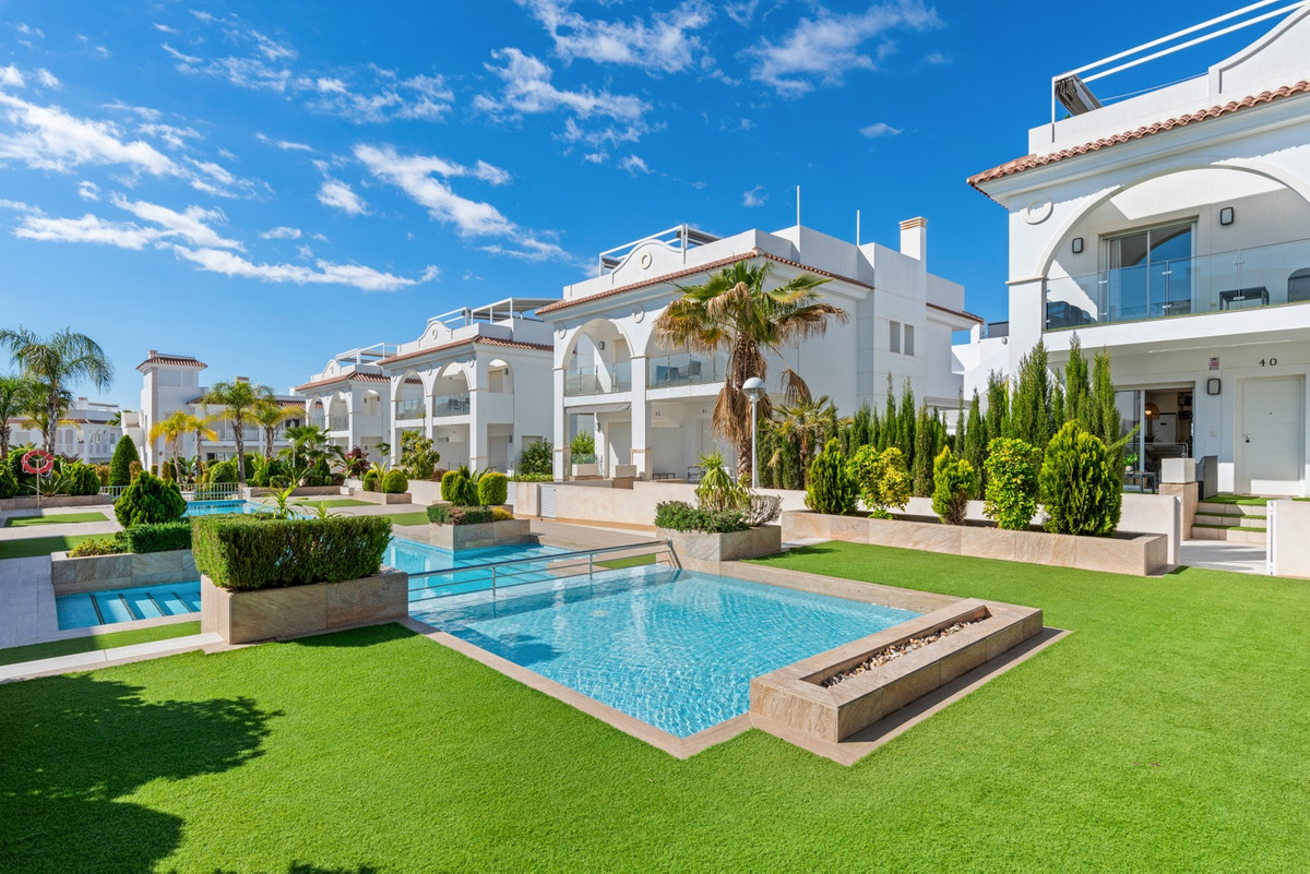 For sale - 3 Bedroom 3 Bathroom House - Townhouse in Rojales - Dona Pepa  - Alicante