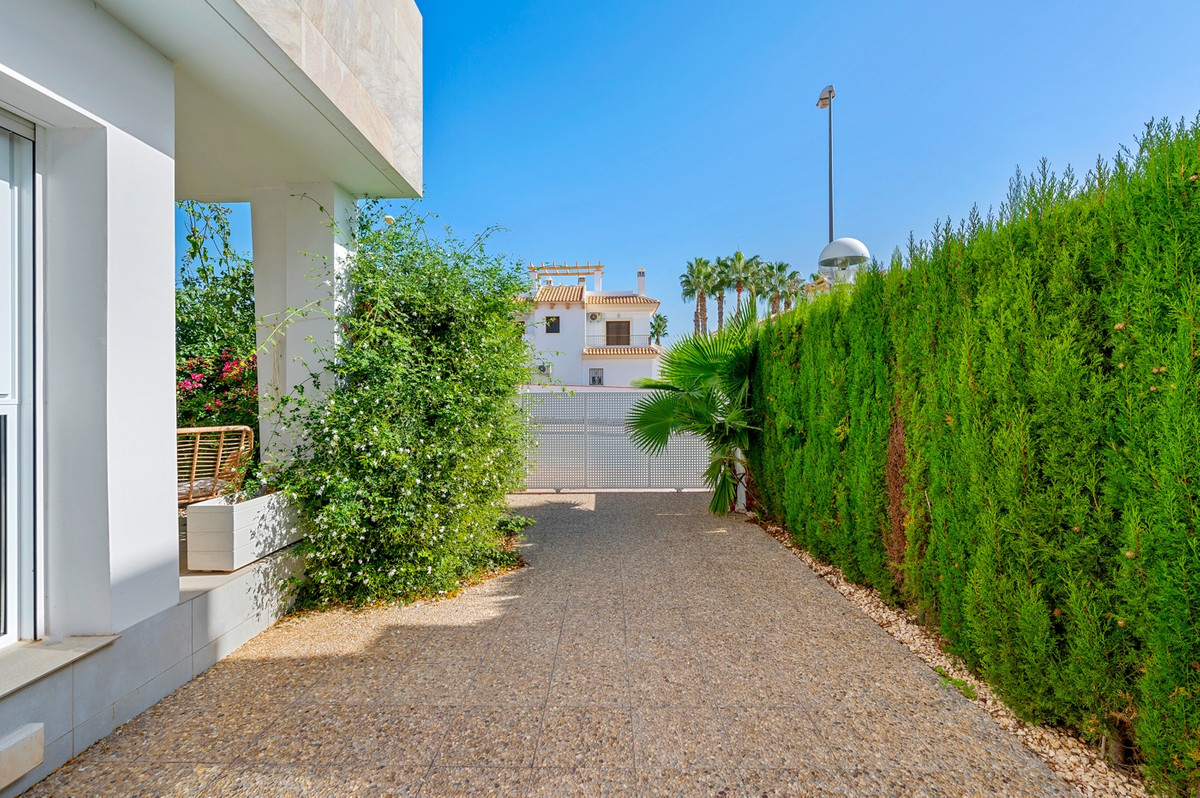 For sale - 3 Bedroom 3 Bathroom House - Townhouse in Rojales - Dona Pepa  - Alicante
