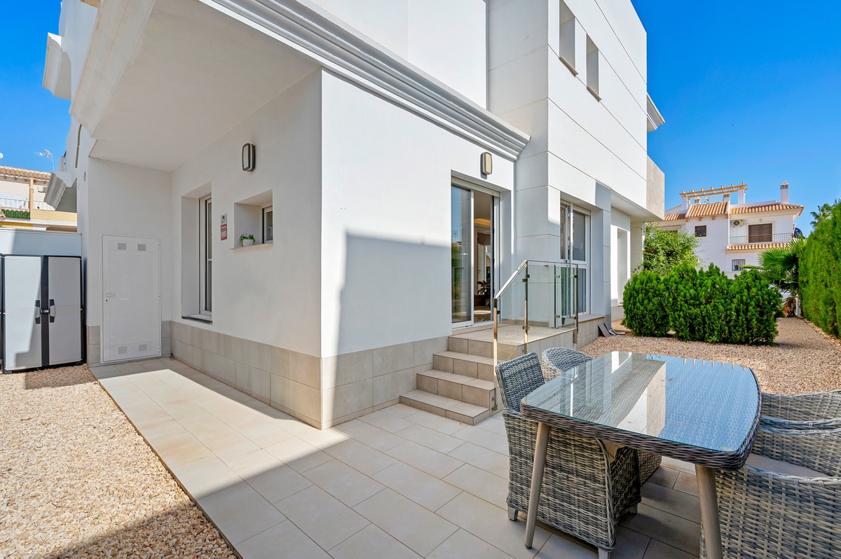 For sale - 3 Bedroom 3 Bathroom House - Townhouse in Rojales - Dona Pepa  - Alicante