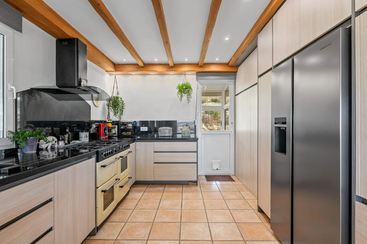 For sale - 4 Bedroom 3 Bathroom House - Finca - Cortijo in Orihuela - Torremendo  - Alicante