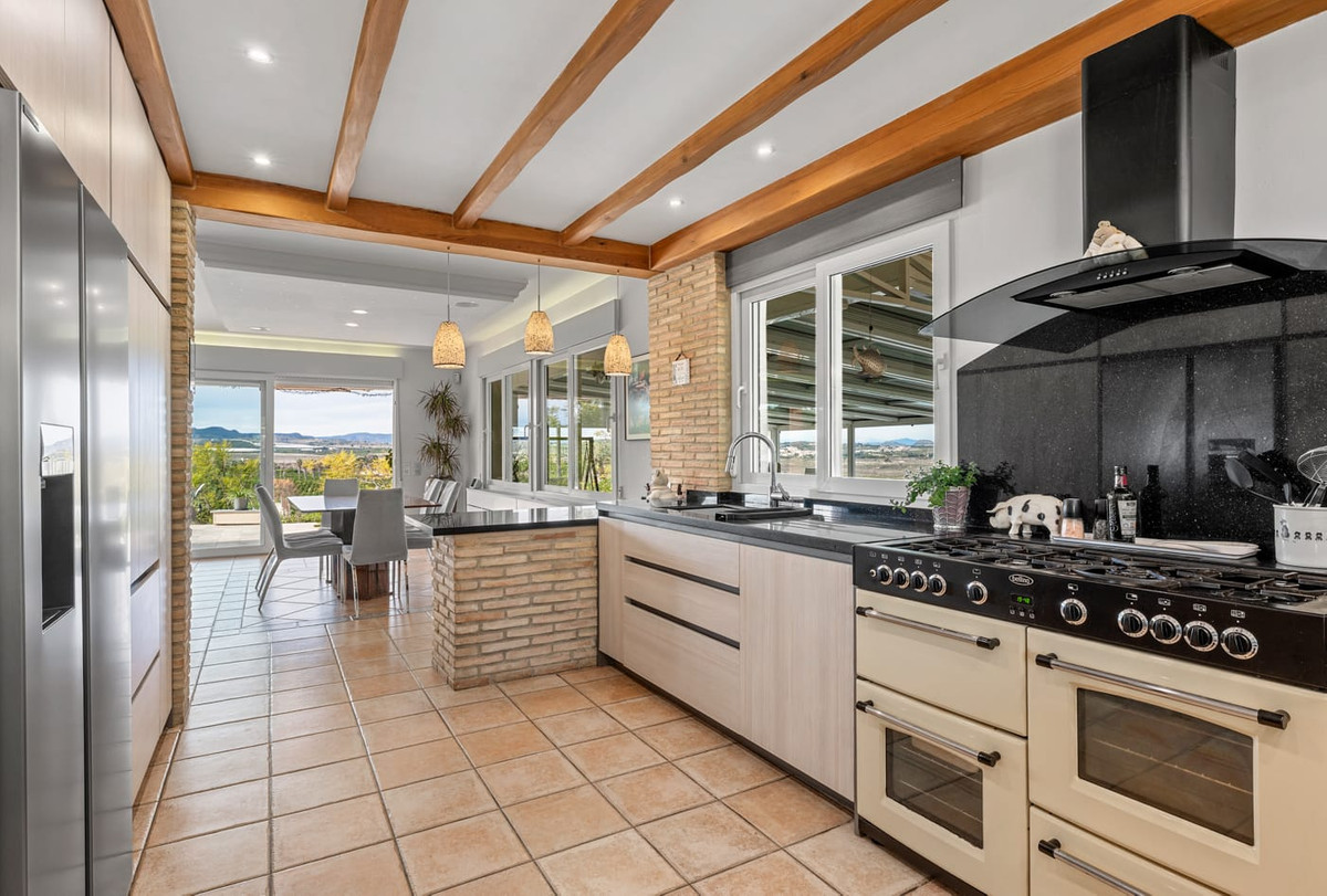 For sale - 4 Bedroom 3 Bathroom House - Finca - Cortijo in Orihuela - Torremendo  - Alicante