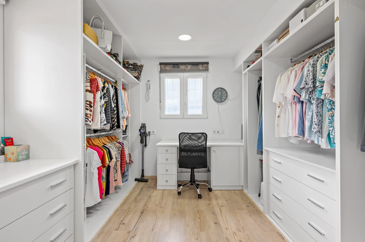 For sale - 4 Bedroom 3 Bathroom House - Finca - Cortijo in Orihuela - Torremendo  - Alicante