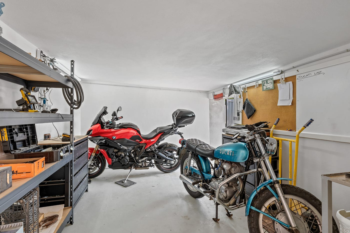 For sale - 4 Bedroom 3 Bathroom House - Finca - Cortijo in Orihuela - Torremendo  - Alicante