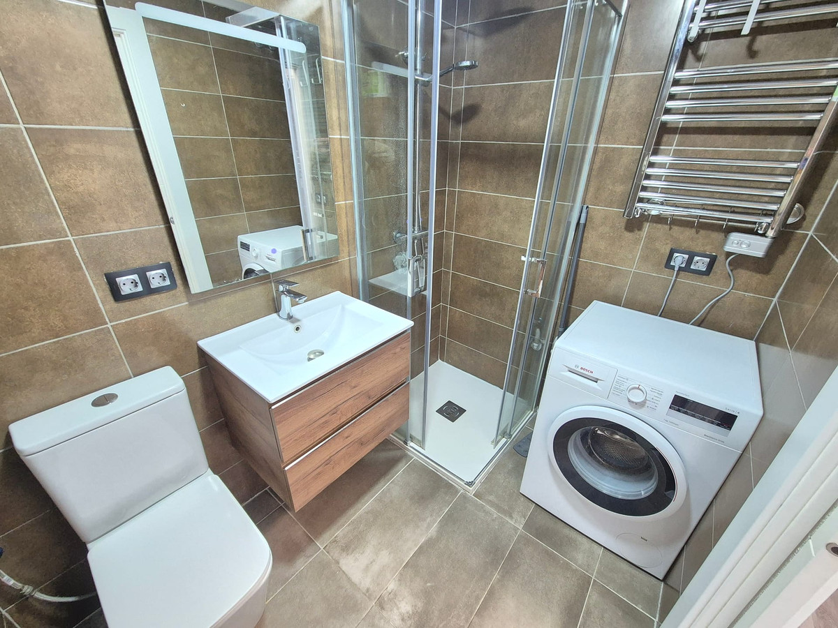 For sale - 3 Bedroom 2 Bathroom Penthouse in Playa Flamenca - La Florida  - Alicante
