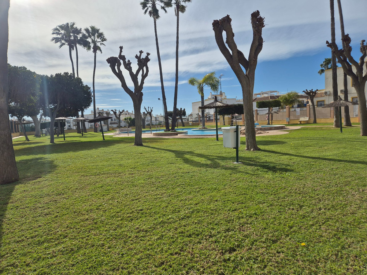 For sale - 3 Bedroom 2 Bathroom Penthouse in Playa Flamenca - La Florida  - Alicante