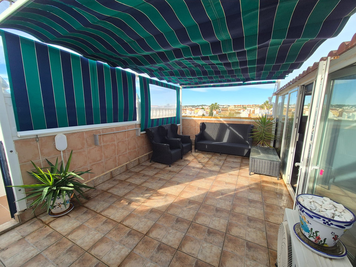 For sale - 3 Bedroom 2 Bathroom Penthouse in Playa Flamenca - La Florida  - Alicante