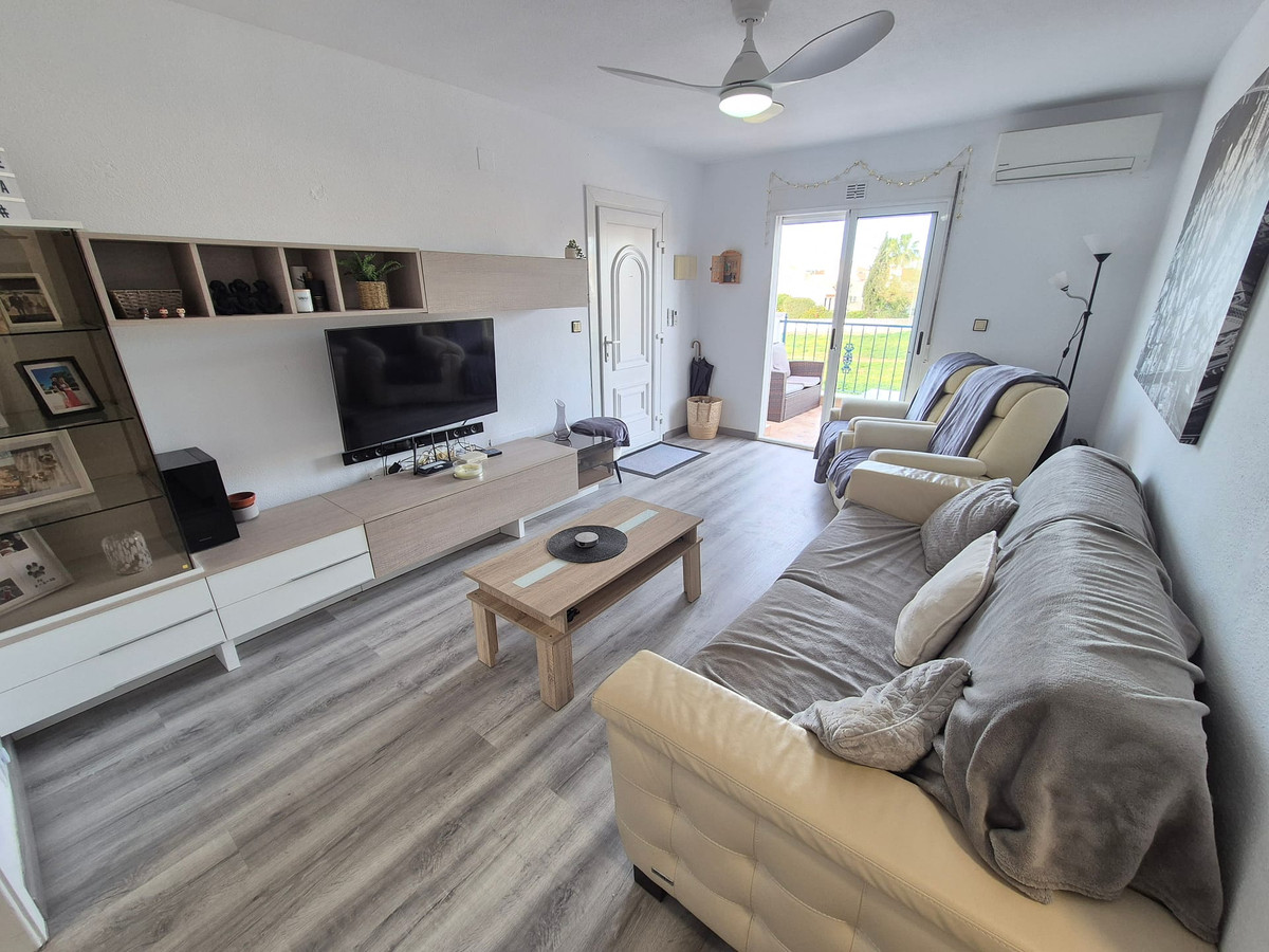 For sale - 3 Bedroom 2 Bathroom Penthouse in Playa Flamenca - La Florida  - Alicante