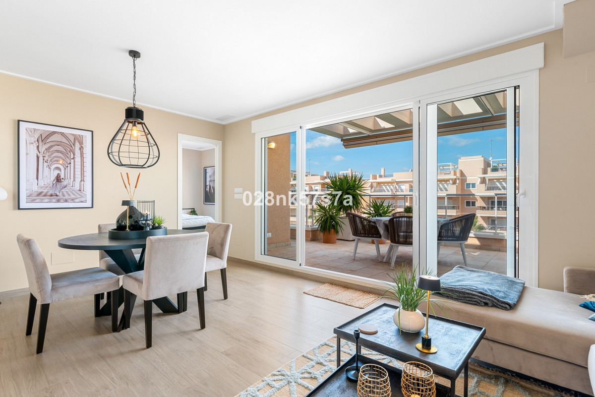 For sale - 3 Bedroom 2 Bathroom Apartment - Penthouse in Orihuela - Los Dolses  - Alicante