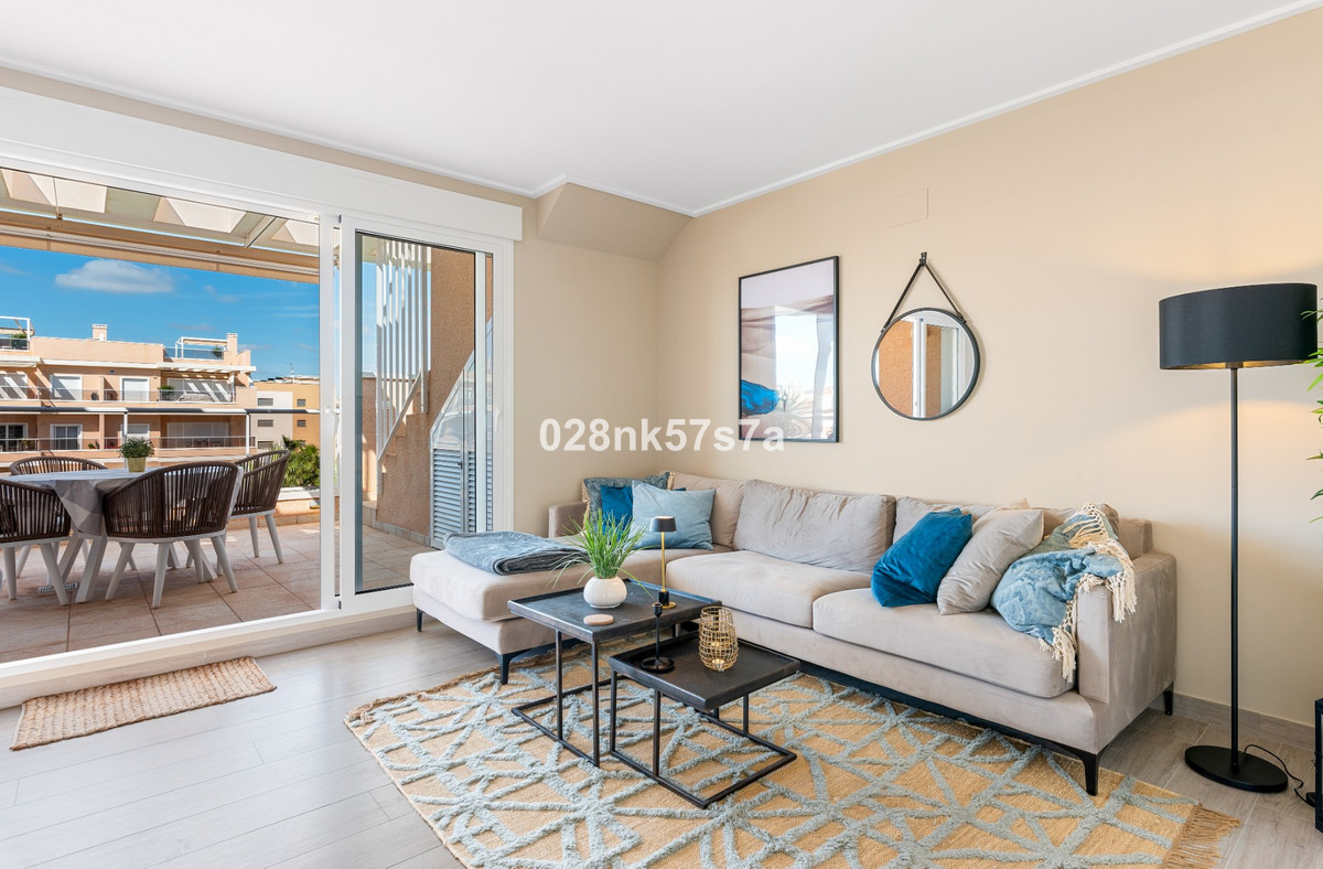 For sale - 3 Bedroom 2 Bathroom Apartment - Penthouse in Orihuela - Los Dolses  - Alicante