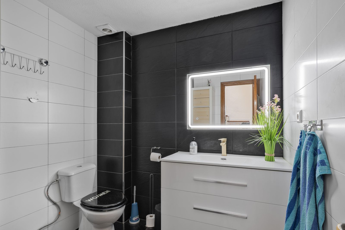 For sale - 2 Bedroom 2 Bathroom House - Townhouse in Torrevieja - La Mata  - Alicante