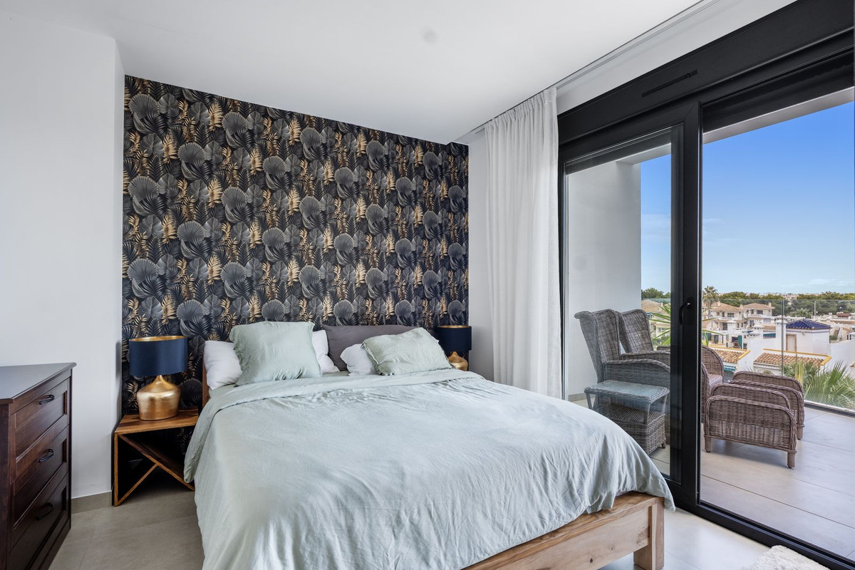 For sale - 3 Bedroom 2 Bathroom Apartment - Penthouse Duplex in Orihuela - Los Dolses  - Alicante