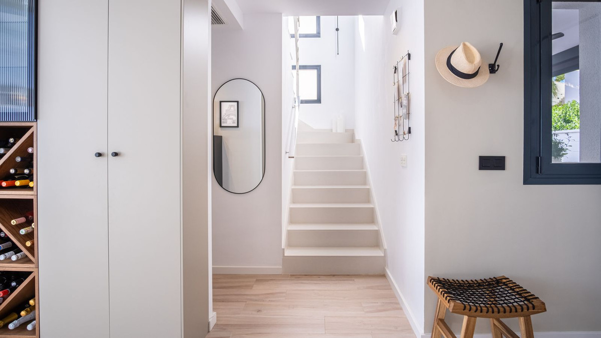 For sale - 3 Bedroom 3 Bathroom House - Detached Villa in Orihuela - Lomas de Cabo Roig  - Alicante