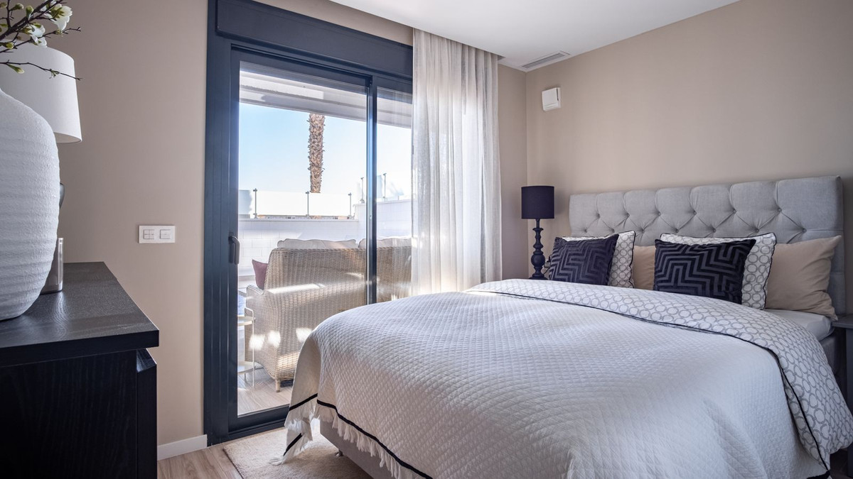 For sale - 3 Bedroom 3 Bathroom House - Detached Villa in Orihuela - Lomas de Cabo Roig  - Alicante