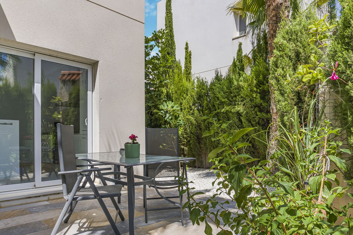 For sale - 3 Bedroom 2 Bathroom House - Detached Villa in Orihuela - Mil Palmeras  - Alicante