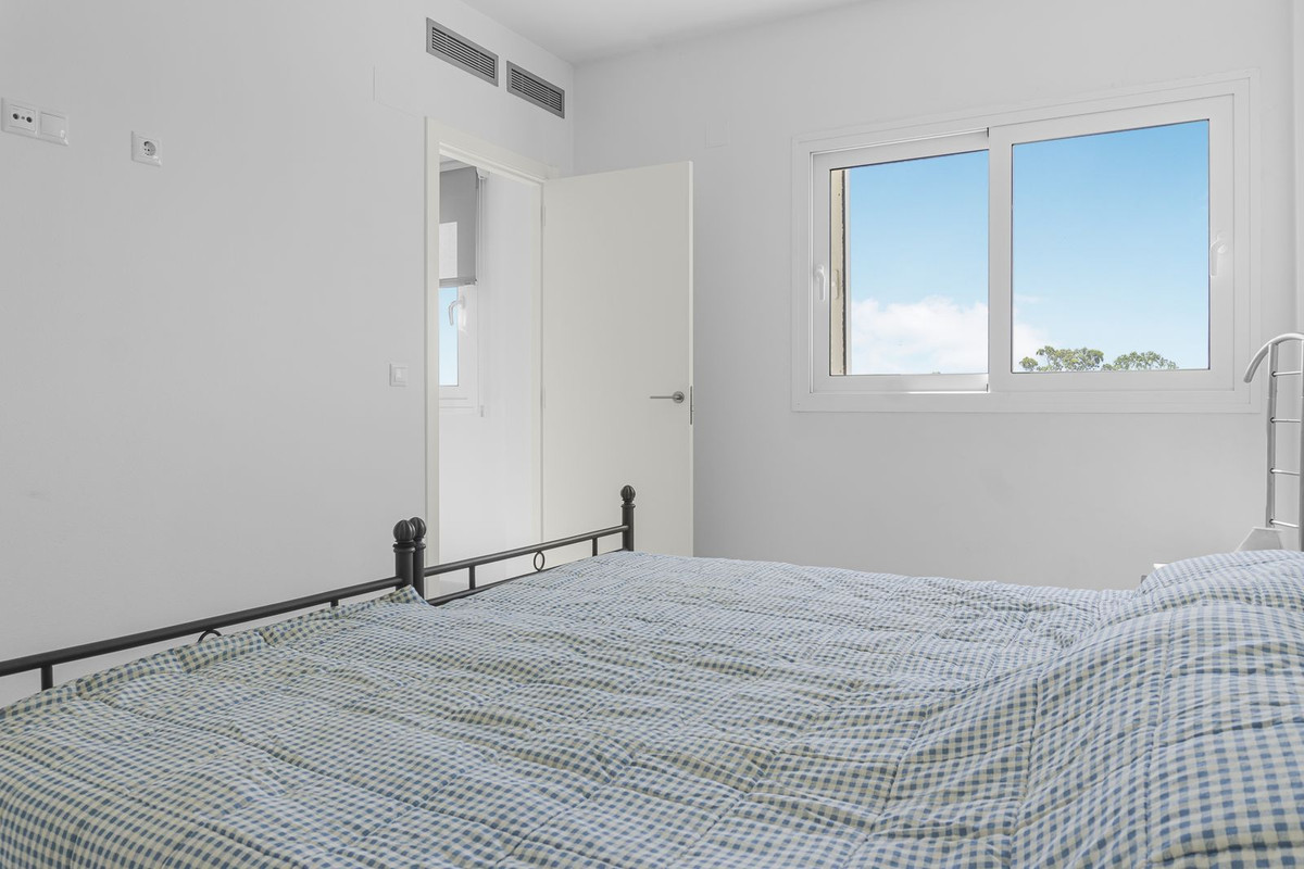 For sale - 3 Bedroom 2 Bathroom House - Detached Villa in Orihuela - Mil Palmeras  - Alicante