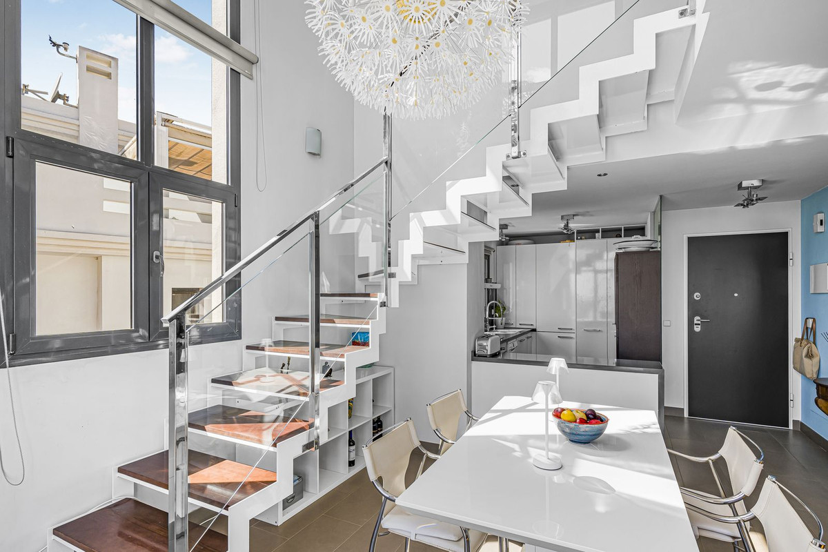 For sale - 3 Bedroom 2 Bathroom Penthouse in Las Ramblas Villamartin - Las Ramblas Golf  - Alicante