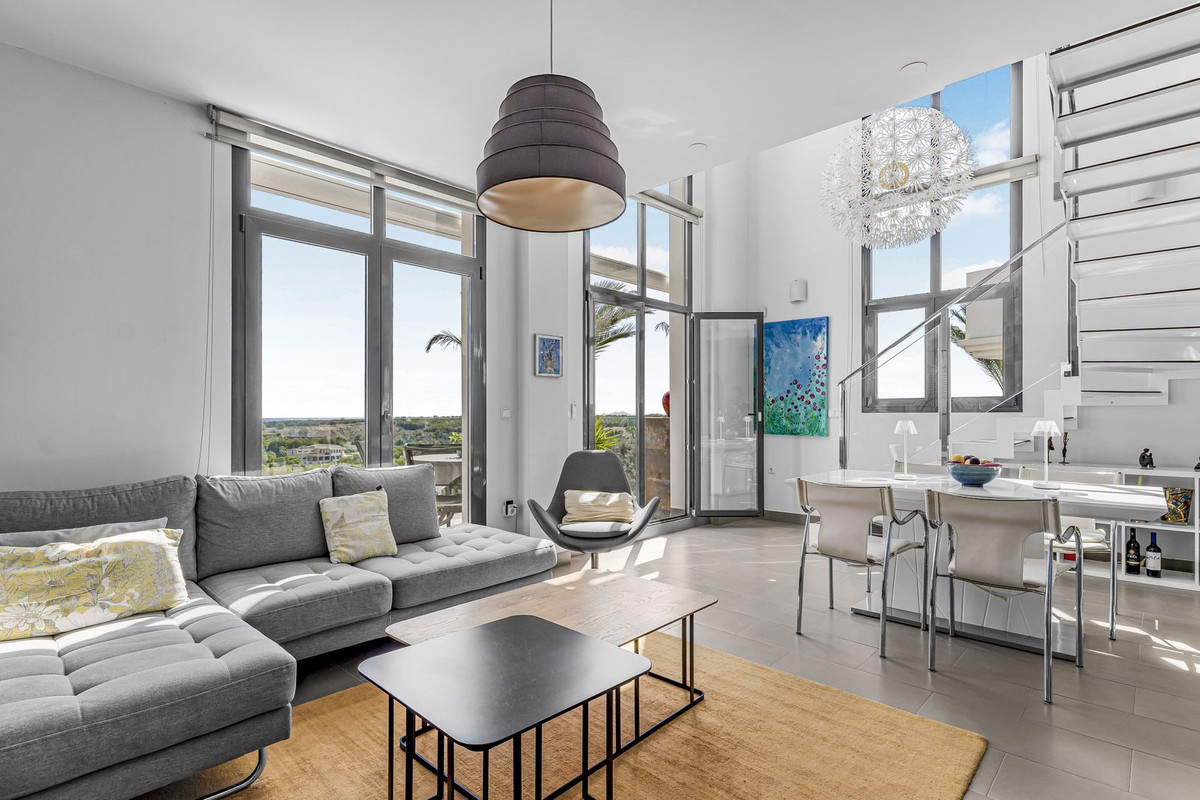 For sale - 3 Bedroom 2 Bathroom Penthouse in Las Ramblas Villamartin - Las Ramblas Golf  - Alicante