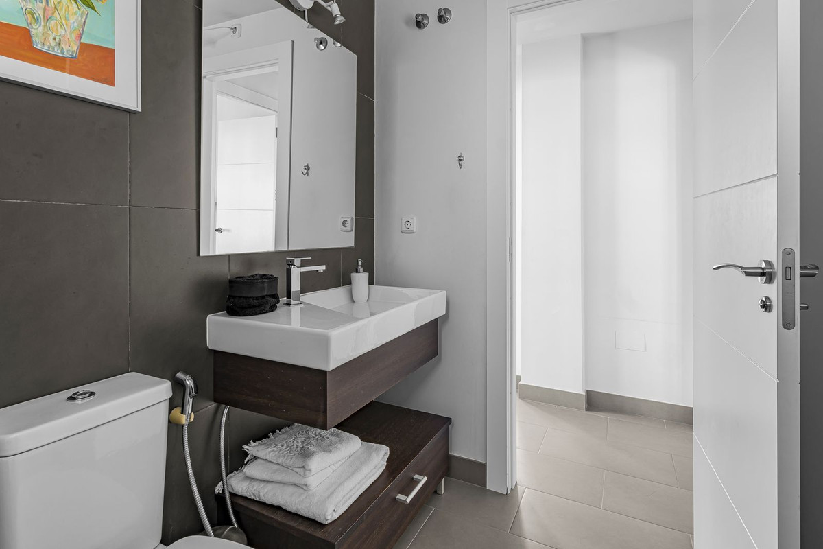 For sale - 3 Bedroom 2 Bathroom Penthouse in Las Ramblas Villamartin - Las Ramblas Golf  - Alicante