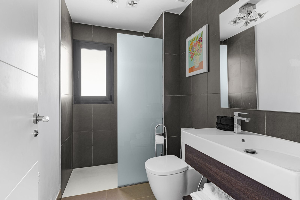 For sale - 3 Bedroom 2 Bathroom Penthouse in Las Ramblas Villamartin - Las Ramblas Golf  - Alicante