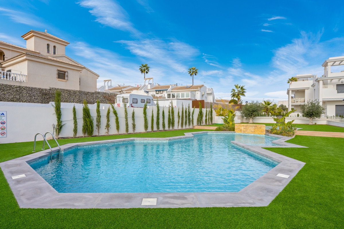 For sale - 2 Bedroom 2 Bathroom Apartment - Ground Floor Apartment in Rojales - Ciudad Quesada  - Alicante