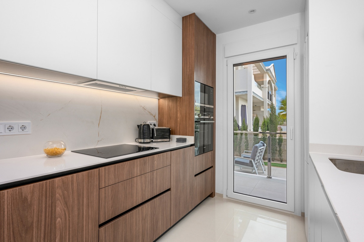 For sale - 2 Bedroom 2 Bathroom Apartment - Ground Floor Apartment in Rojales - Ciudad Quesada  - Alicante