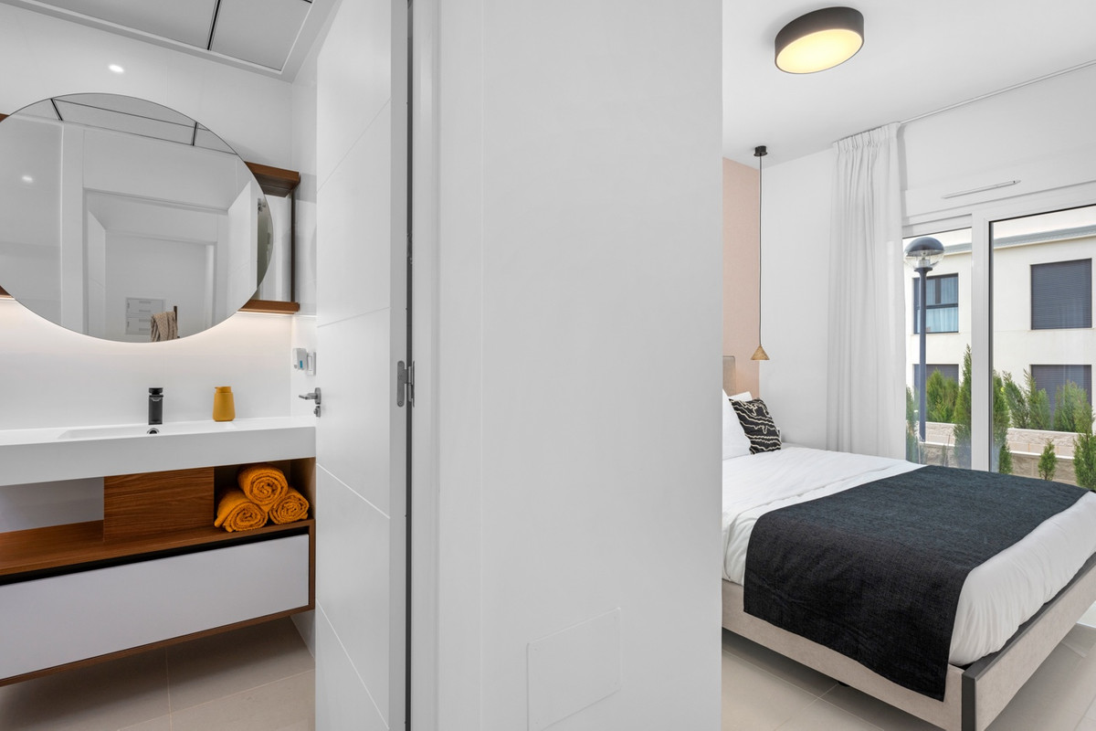 For sale - 2 Bedroom 2 Bathroom Apartment - Ground Floor Apartment in Rojales - Ciudad Quesada  - Alicante