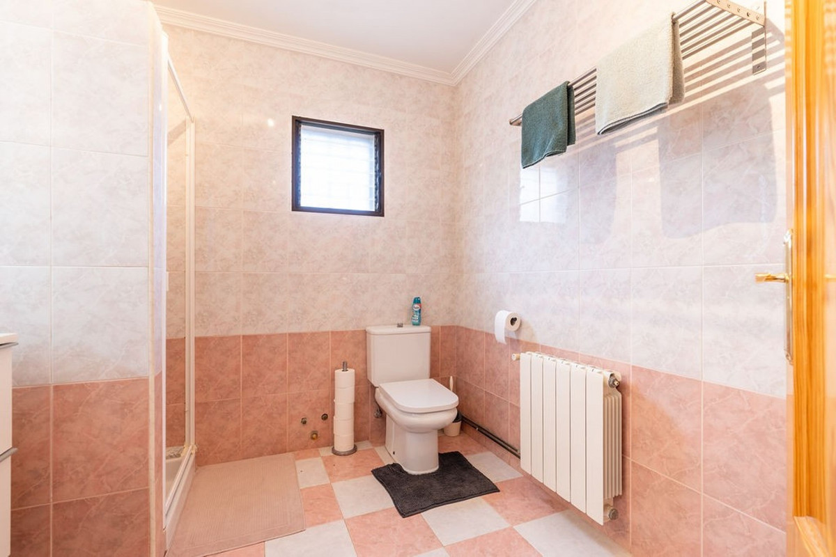 For sale - 3 Bedroom 2 Bathroom House - Finca - Cortijo in Hondón de las Nieves - Hondón de las Nieves Centro  - Alicante