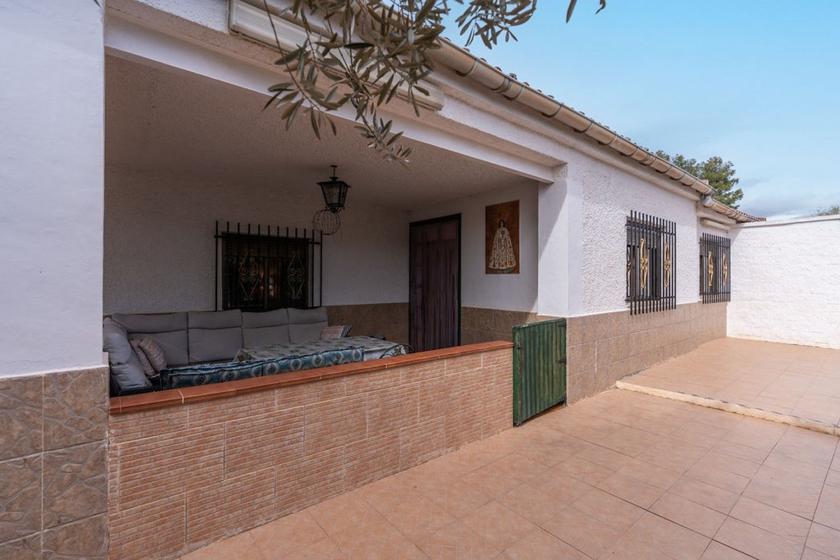For sale - 3 Bedroom 2 Bathroom House - Finca - Cortijo in Hondón de las Nieves - Hondón de las Nieves Centro  - Alicante
