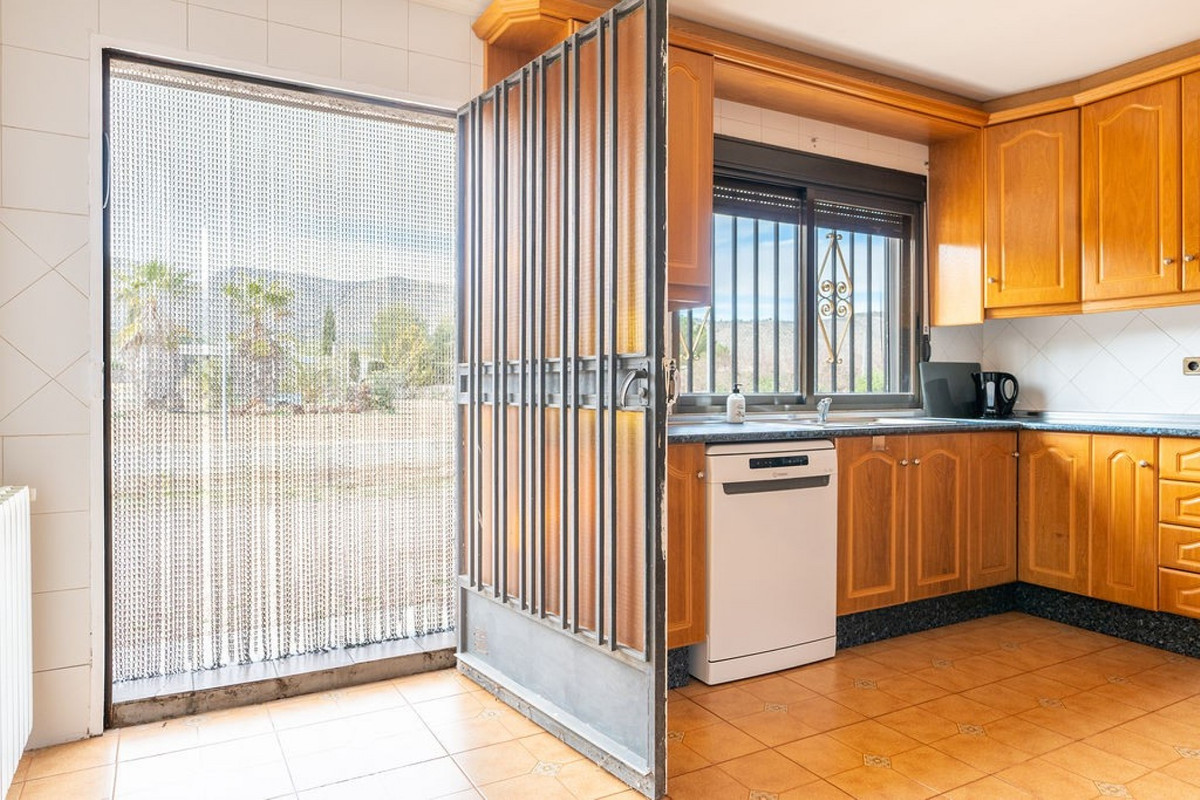 For sale - 3 Bedroom 2 Bathroom House - Finca - Cortijo in Hondón de las Nieves - Hondón de las Nieves Centro  - Alicante