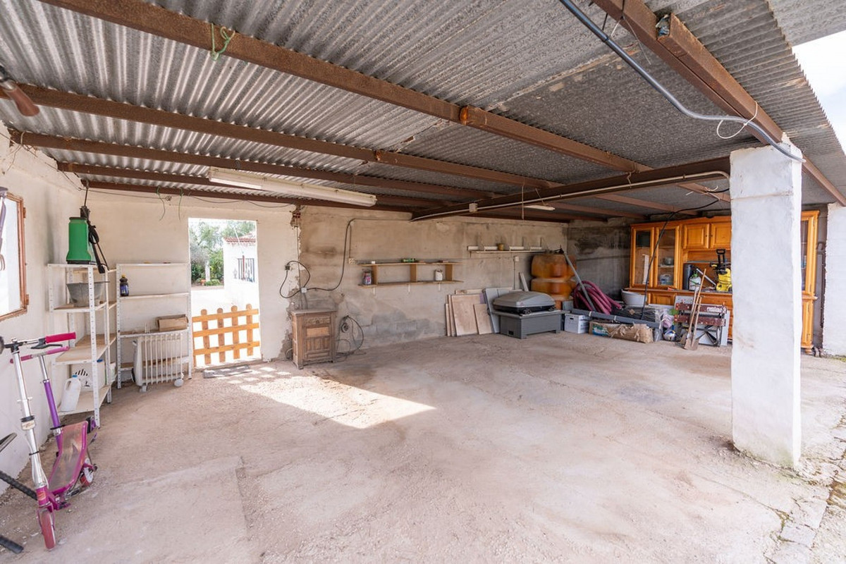 For sale - 3 Bedroom 2 Bathroom House - Finca - Cortijo in Hondón de las Nieves - Hondón de las Nieves Centro  - Alicante