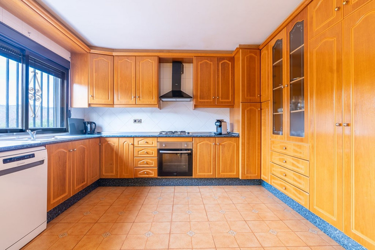 For sale - 3 Bedroom 2 Bathroom House - Finca - Cortijo in Hondón de las Nieves - Hondón de las Nieves Centro  - Alicante