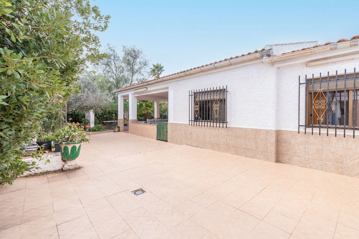 For sale - 3 Bedroom 2 Bathroom House - Finca - Cortijo in Hondón de las Nieves - Hondón de las Nieves Centro  - Alicante