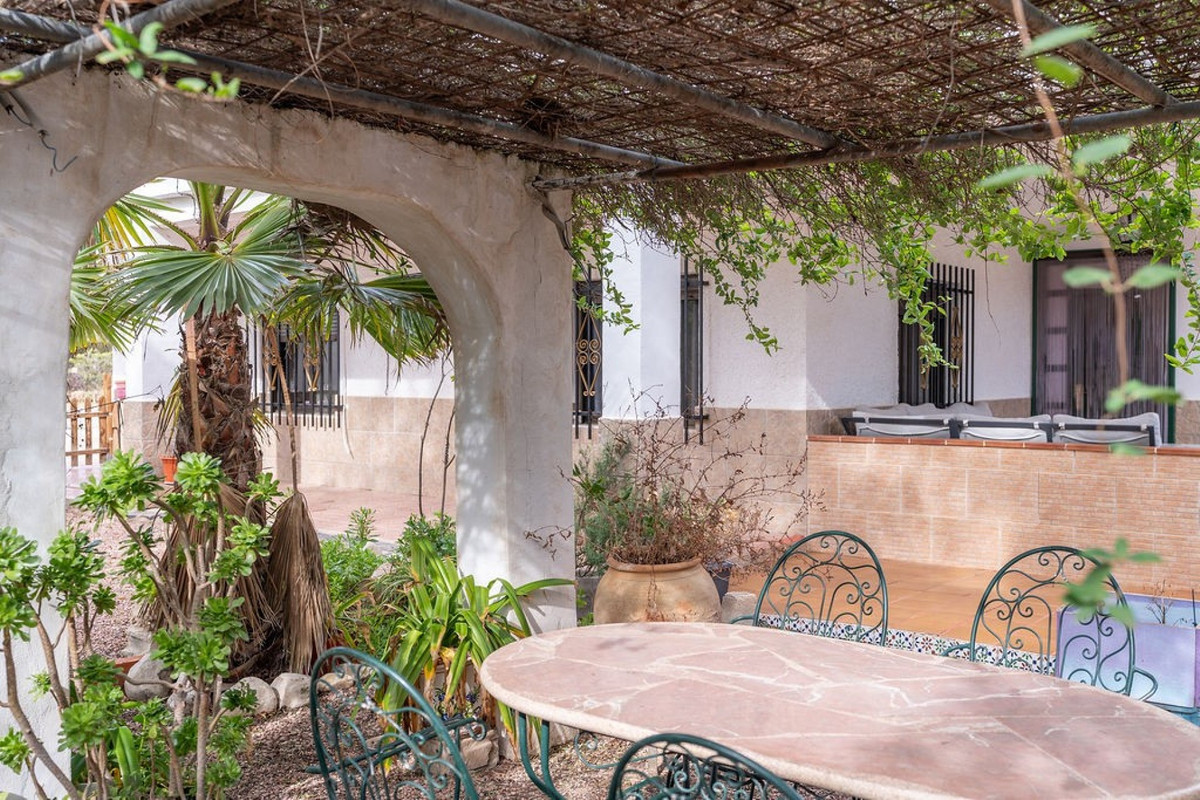 For sale - 3 Bedroom 2 Bathroom House - Finca - Cortijo in Hondón de las Nieves - Hondón de las Nieves Centro  - Alicante
